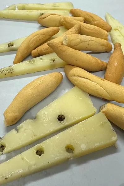 Manchego cheese tapas board